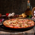 pizza_cazzerola_jamon_funghi_italiannis